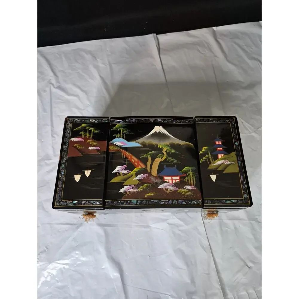 Unbranded beautiful box